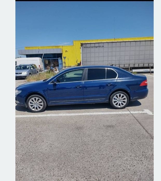 SKODA Superb 0 — imagine 2