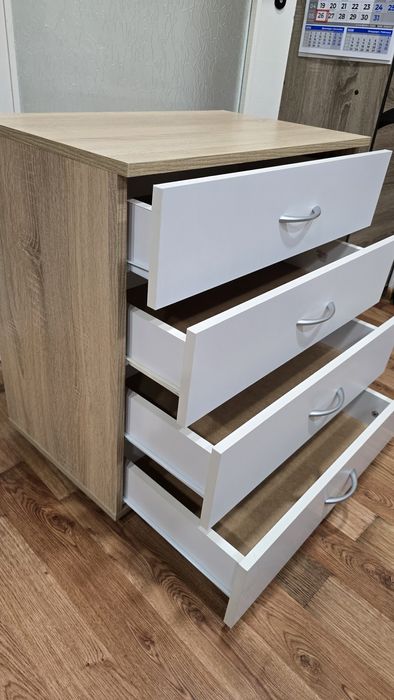 Скрин 67х68х40 размери