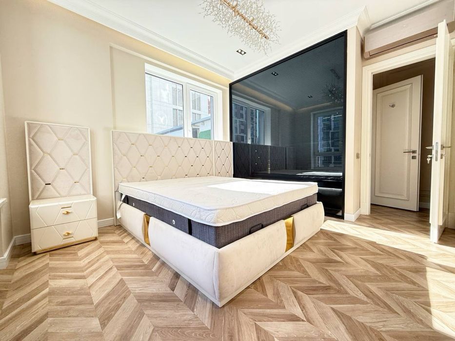 Продается 2х комнаиная квартира,ЖК NRG Oybek,Мирабадский район,73м2