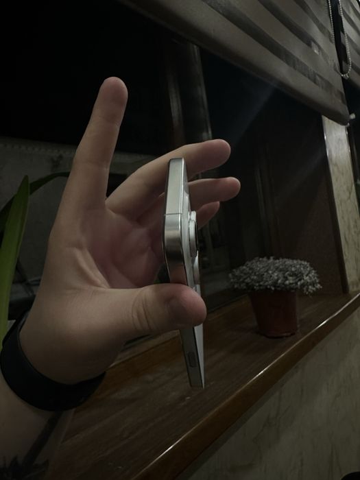 Продается iphone 16 pro 256GB