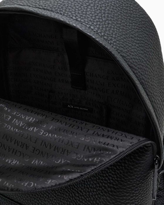 Рюкзак от Armani Exchange с внешним карманом
