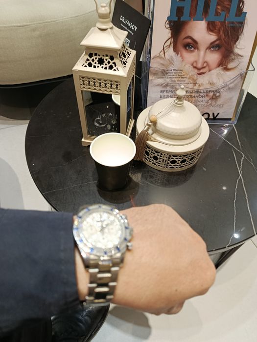 Ручные часики хронограф стильные модные