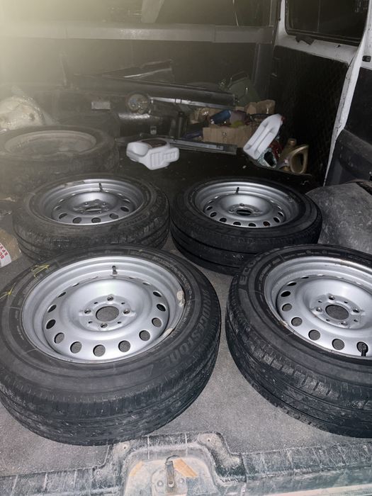 Продам колесо в сборе 175/65/14