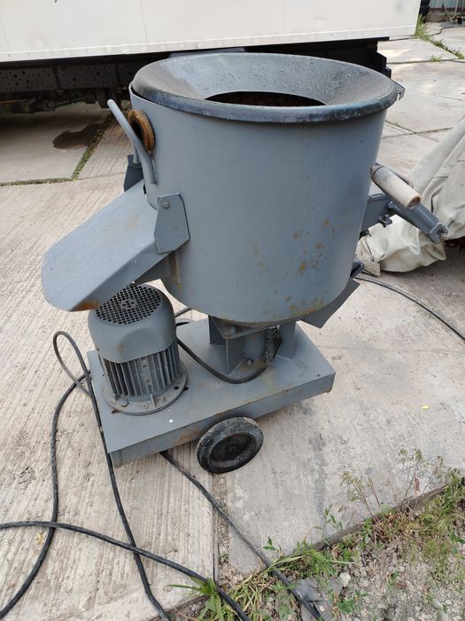 Продам миксер 380 Вт