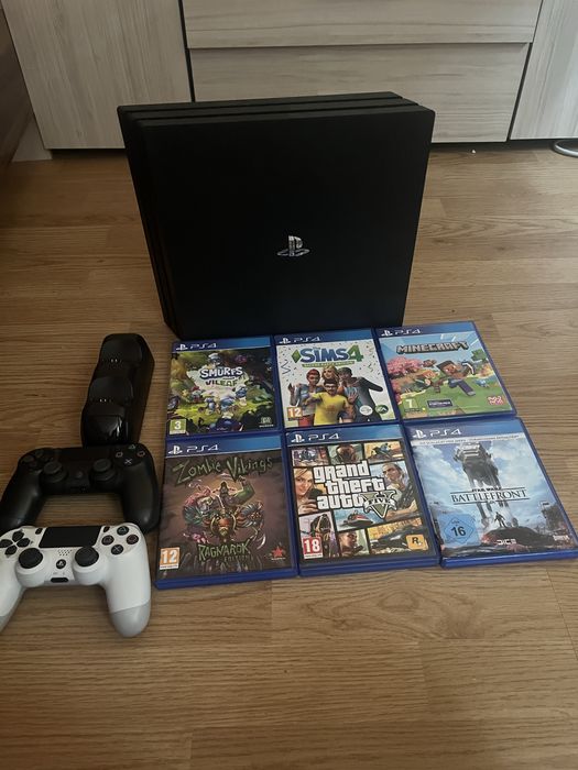 Продавам PlayStation 4