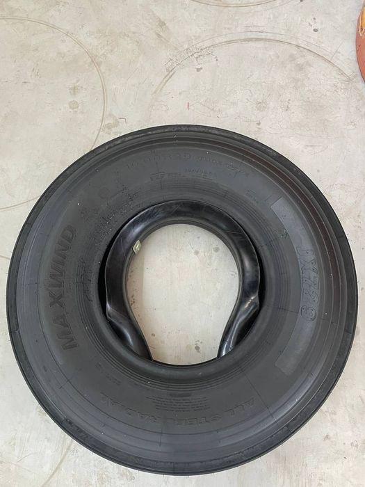 Автошына Maxvind 10.00R20