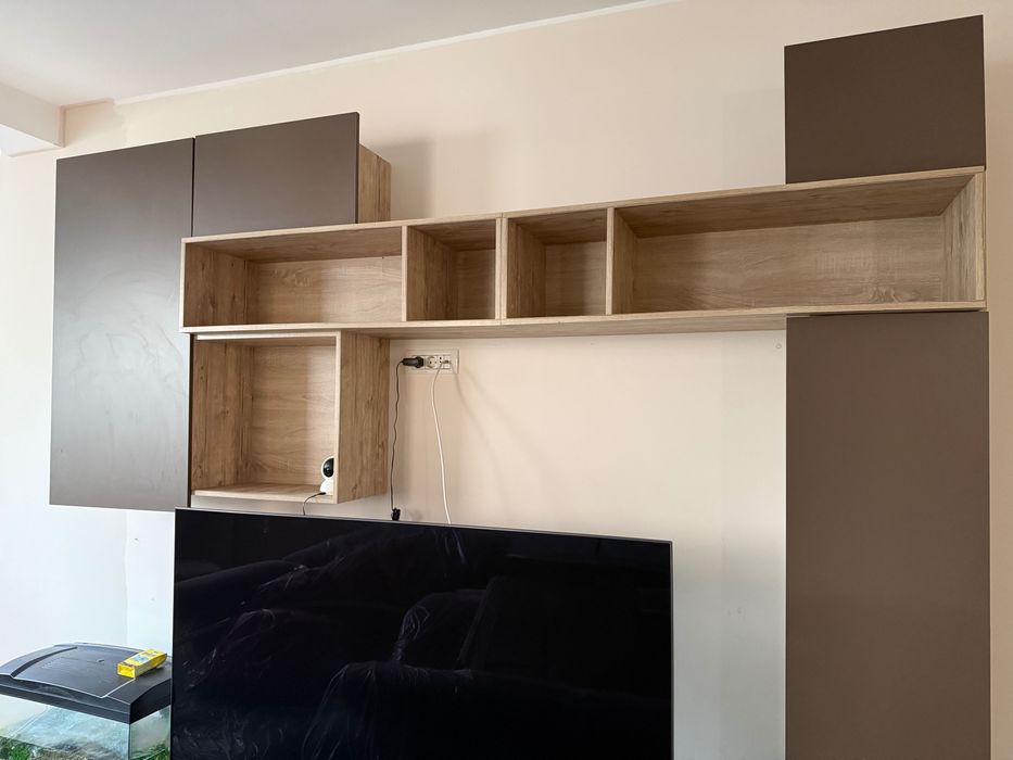 Vand mobila living/ sufragerie