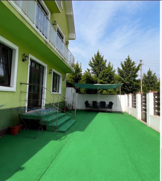 Casa de vanzare