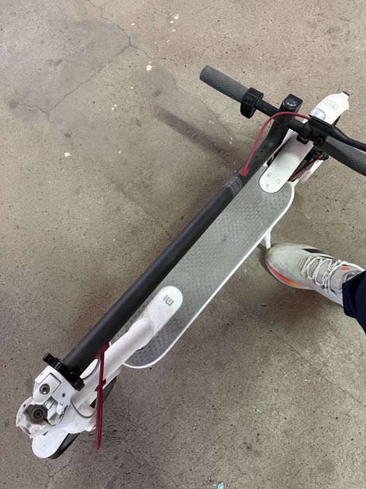 Xiaomi Mi Electric Scooter M365