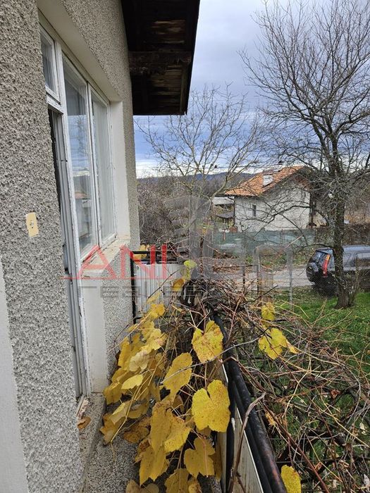 Продава се Къща в с. Режанци, Област Перник - 84 кв.м за 498 €/кв.м - Снимка #3