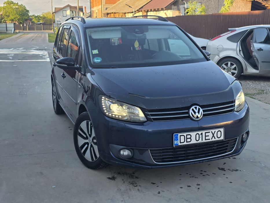 Vw Touran 1.6 tdi automat unic proprietar stare ireproșabilă.acte la zi fiscal pe loc