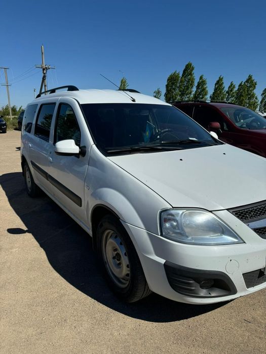 Машинаа Ларгуссс