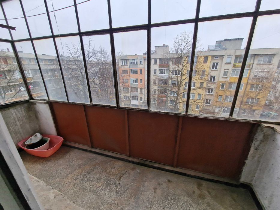 Дава се под наем Четиристаен апартамент в Добрич, Кралска зона - 108 кв.м за 357 € - Снимка #5