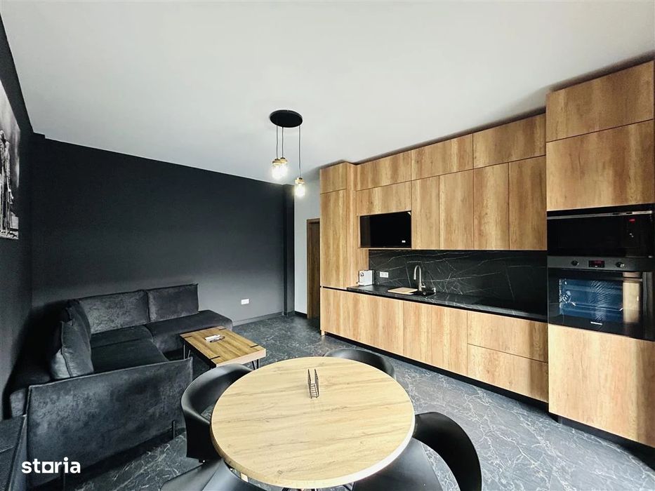 Apartament de închiriat, 3 camere, terasă, loc de parcare