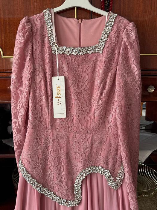 Вечернее платье.