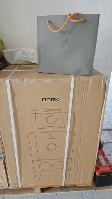 Угольный гриль Bork G610 or