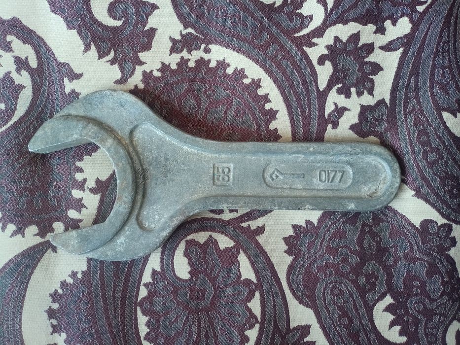 Ключ гаечный 65 для