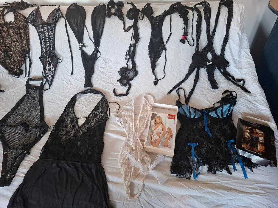 Sexy Bodies  (Stripes albastru si  negru), produs bonus la  livrare