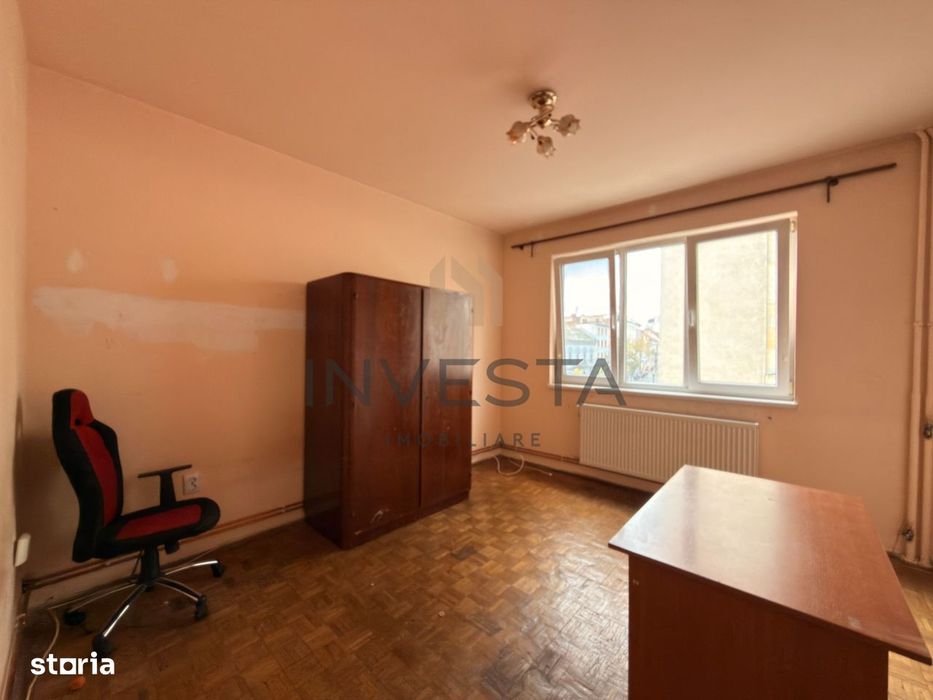 Apartament 2 camere decomandate, etaj intermediar, Piata Mihai Viteazu