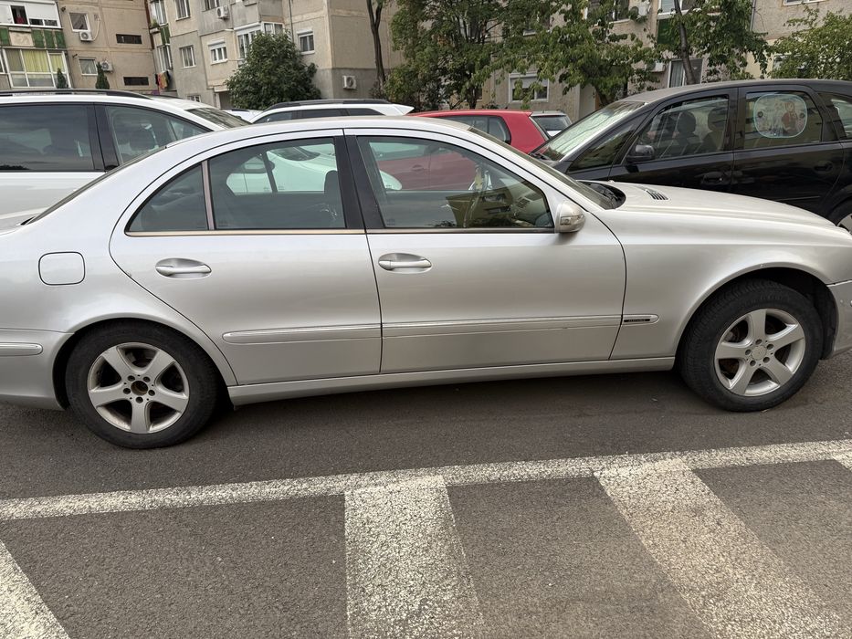 MERCEDES-BENZ E-Class 2002 — imagine 5