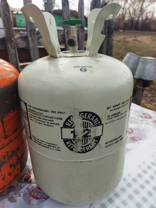 Мотор холодильника и фреон