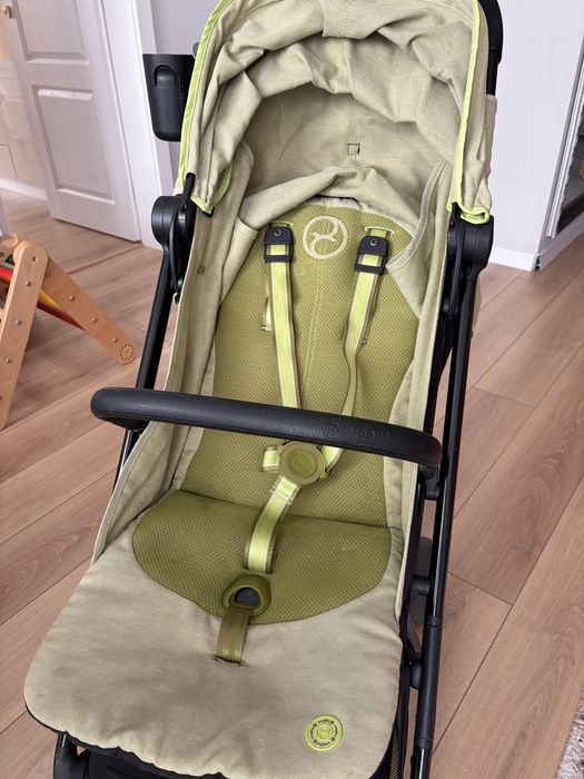 Количка Cybex Beezy