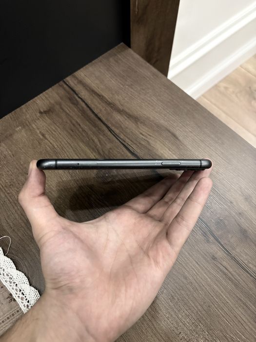 Продаю Iphone 11 64gb