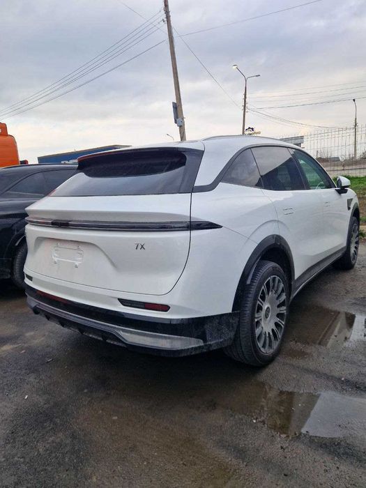 Zeekr 7x awd 2026 yil full xamma dop opciya bor