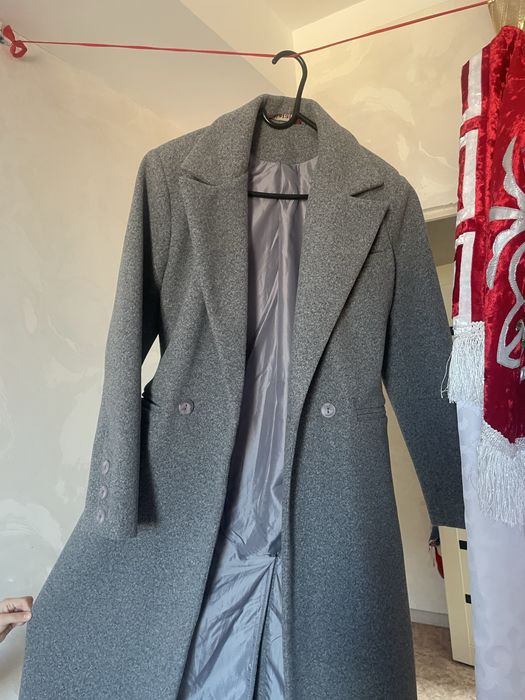 Продается женское пальто