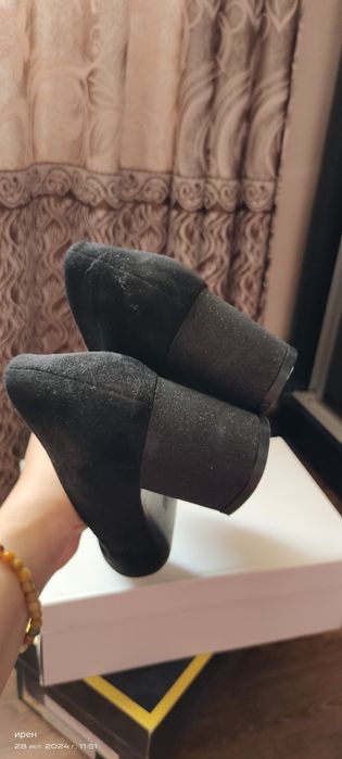 Замшевые женские туфли