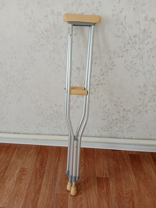 Жап жаңа балдақ костыль