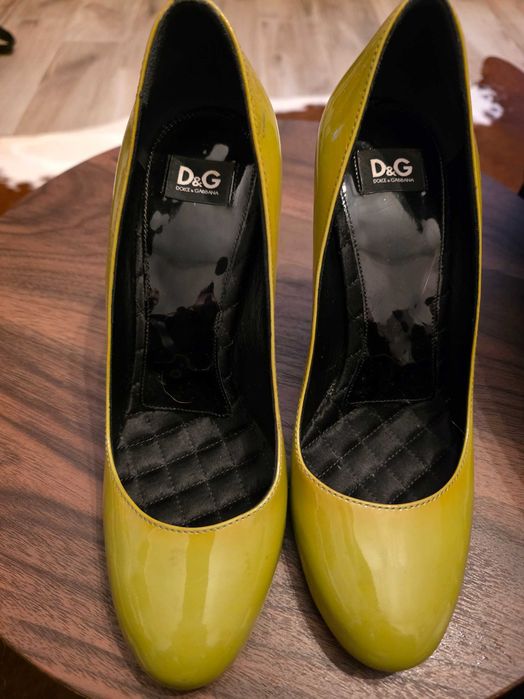 Дамски обувки  Dolce Gabbana, Guess   и други