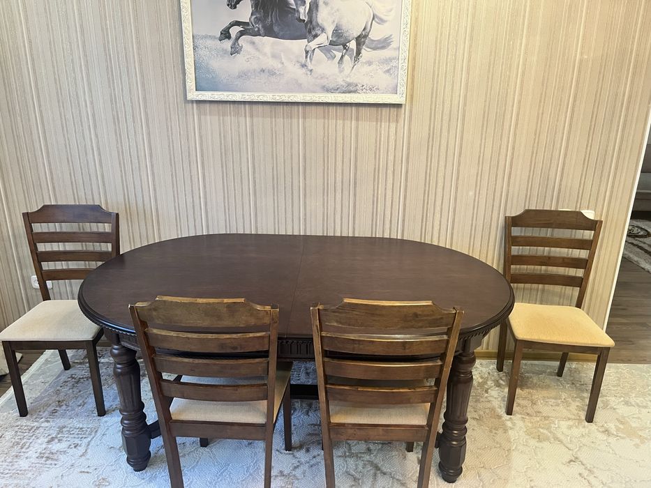 Стол , деревянный, 6 стульев .