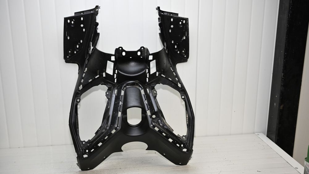 Carena Plastic Protectie Picioare Yamaha X-MAX 125 / 300 2023 - 2026