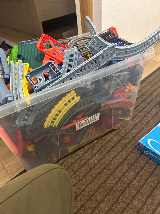 Șină tren de plastic și altele, mașinuțe, avione, trenuri, joculețe