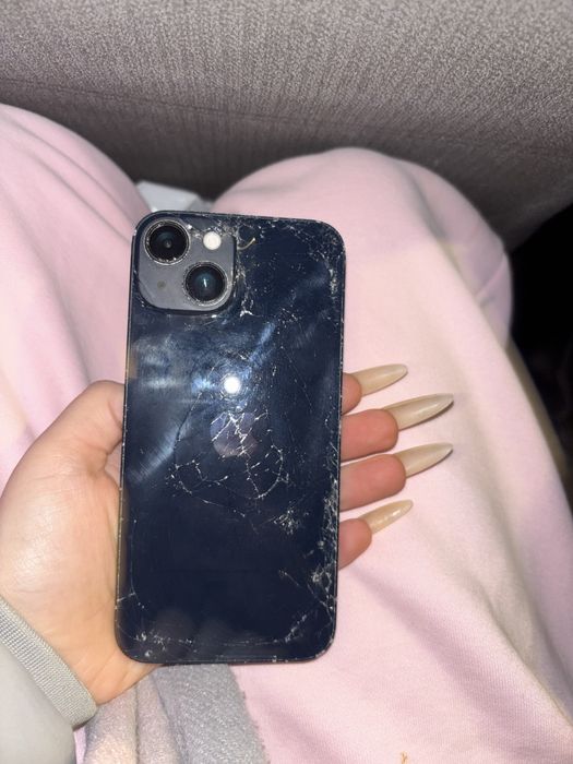 Продам айфон 14/128