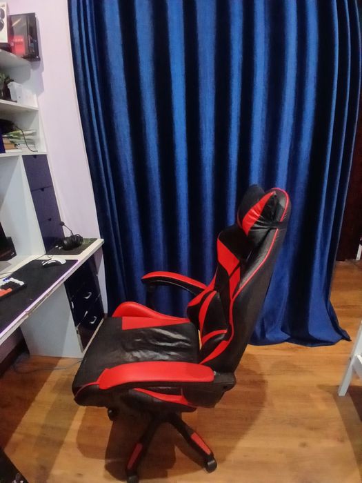 Продам игровое кресло