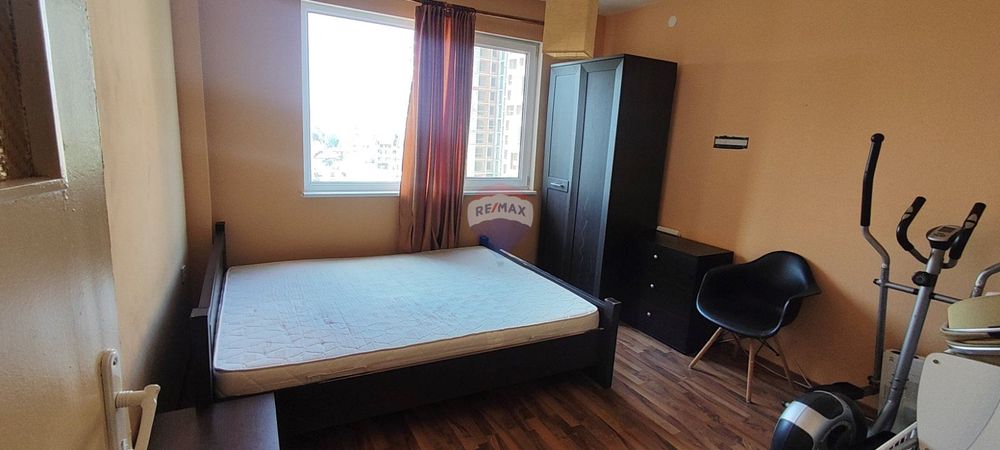 Продава се Тристаен апартамент в Варна, Младост 2 - 73 кв.м за 2096 €/кв.м - Снимка #11