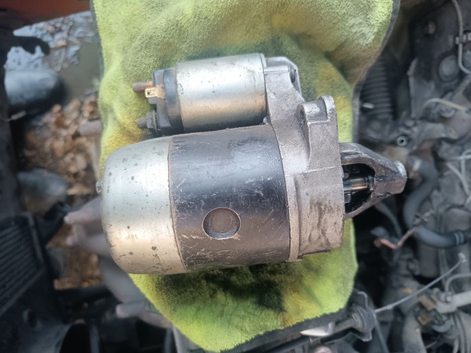 Стартер Mazda 323