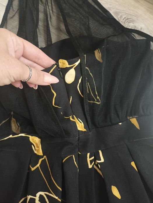 Дамска рокля за повод