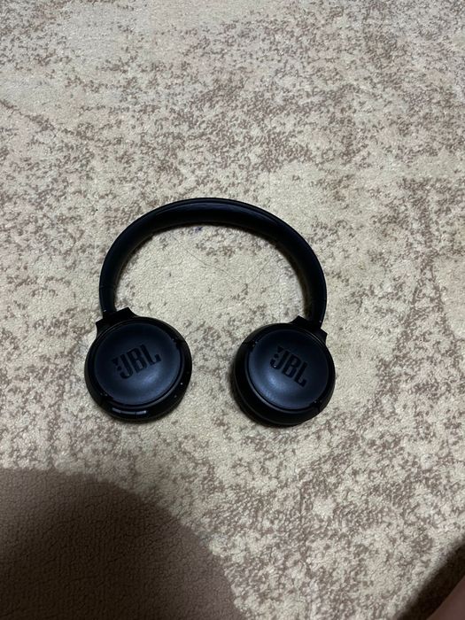 Наушники JBL. г.Уральск остальные мимо!