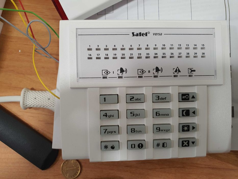 Продавам безжична алармена система Stael Versa 5