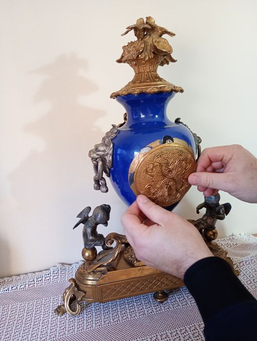 Античен каминен часовник – работещ, Италия (1900–1930 г.)