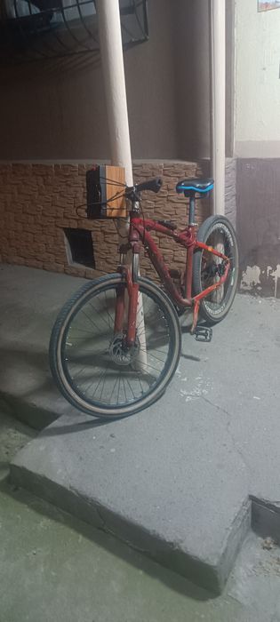 Продам велик рама в хорошем состоянии