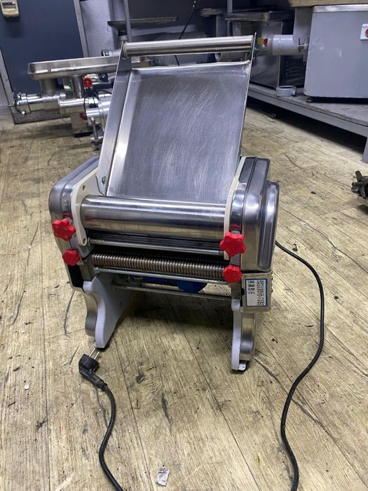 Тестораскатка лапшорезка на 25см