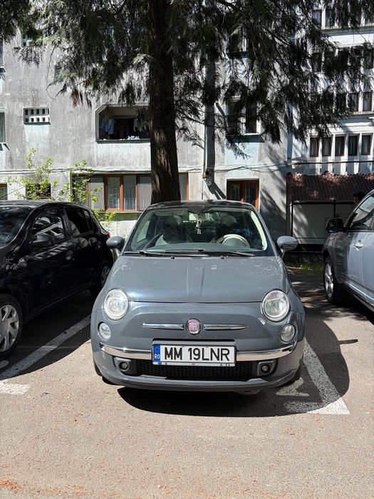 Vând Fiat 500 înmatriculat