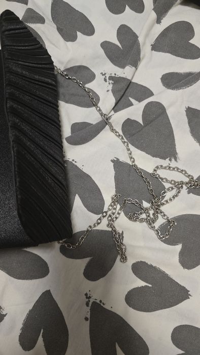 Сатенена клъч чанта