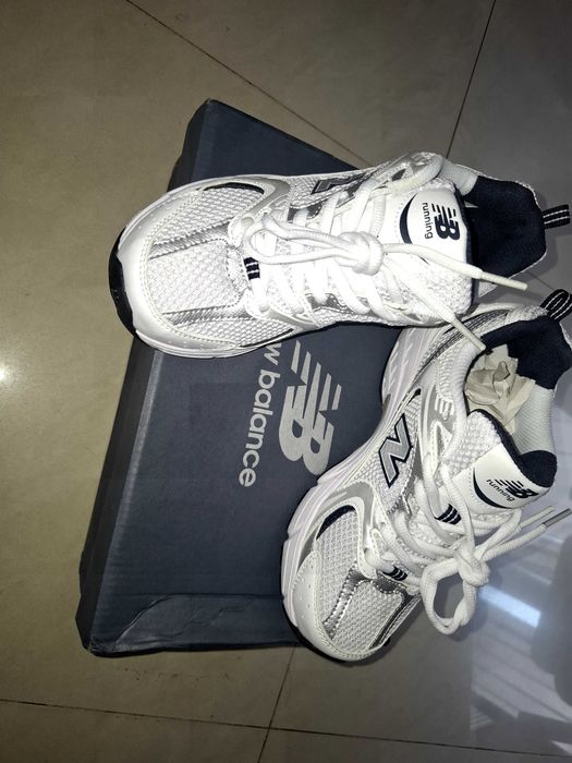 Маратонки New Balance