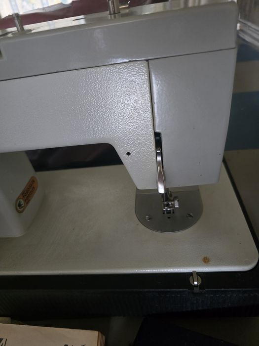 НОВАЯ Многфункциональная швейная машина Чайка 134А с ножным электропри