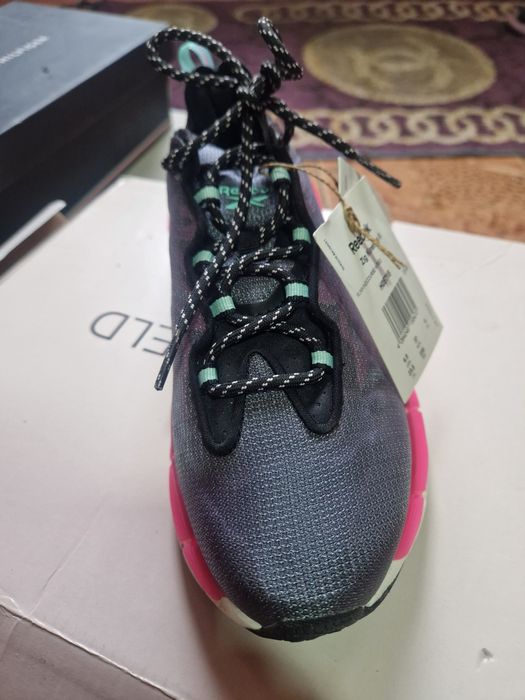 Adidasi Noi Originali